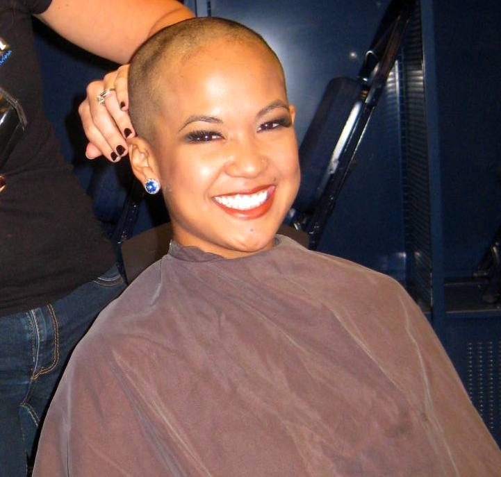 Indianapolis Colts cheerleader Crystal shaves head for fight against cancer