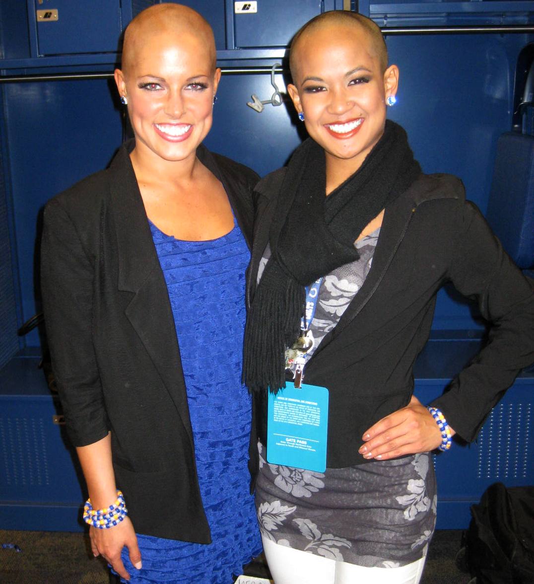 Indianapolis Colts Cheerleaders pose with newly shaved heads