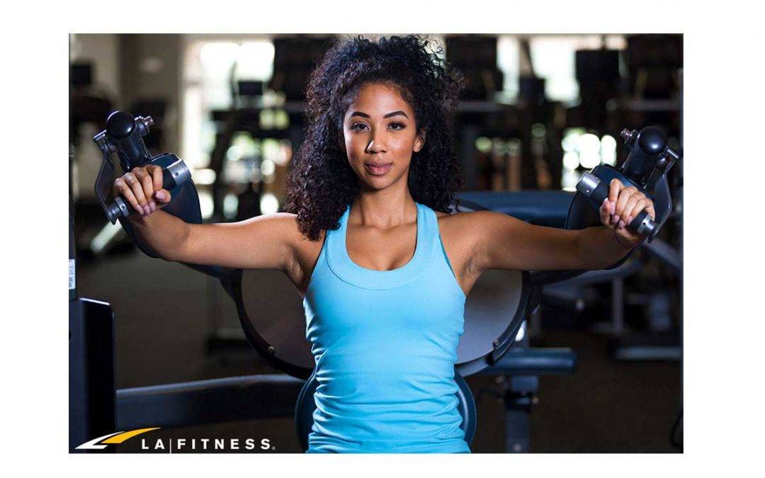How to use The Lateral Raise Machine