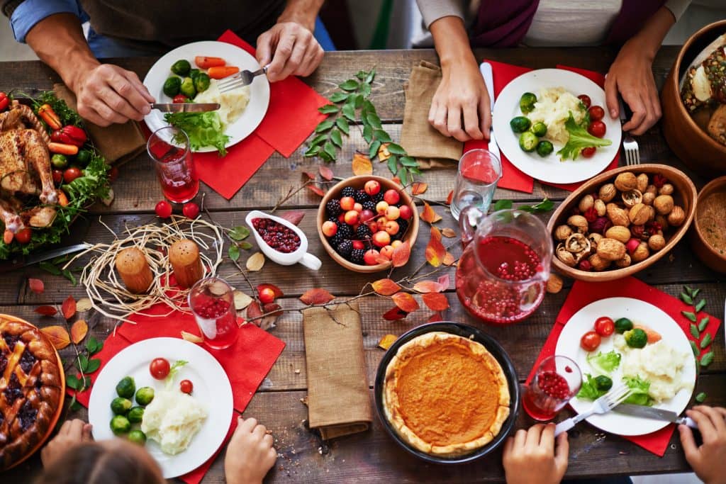 holiday meal, LA Fitness, nutritionist article, serve up the season
